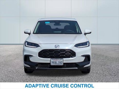 Certified 2025 Honda HR-V LX image 3