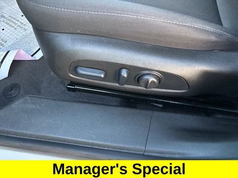 Used 2024 Chevrolet Malibu LT image 12