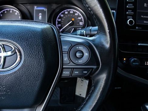 Used 2023 Toyota Camry SE image 19