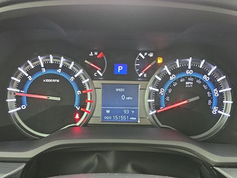 Used 2017 Toyota 4Runner SR5 RWD image 18
