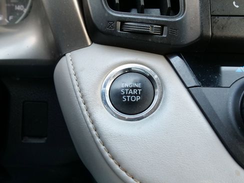 Used 2018 Toyota RAV4 XLE image 24