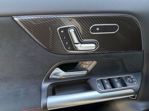 New 2026 Mercedes-Benz GLA 250 image 10