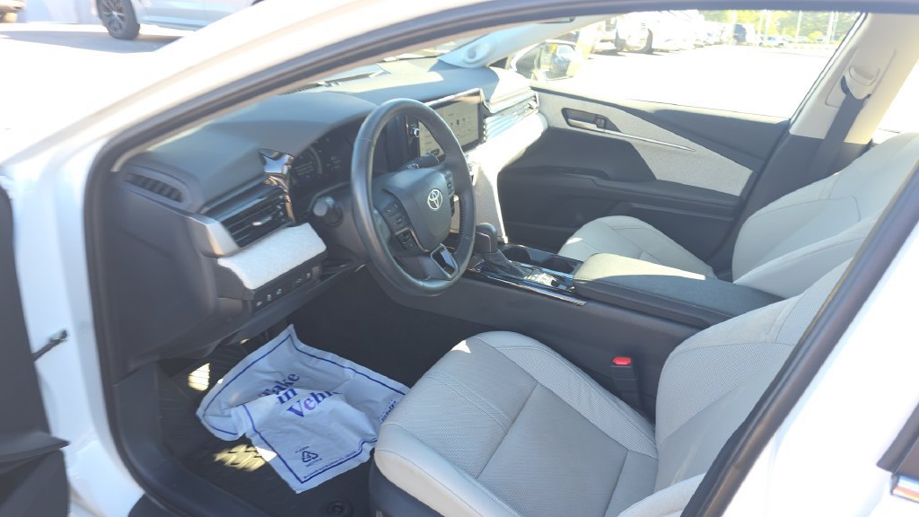 Used 2025 Toyota Camry XLE w/ Premium Package AWD/4WD image 21