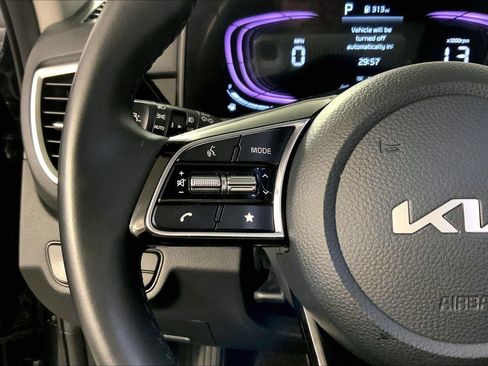 Used 2025 Kia Seltos S image 18