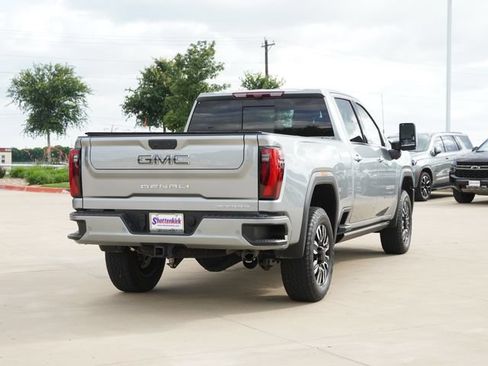 Used 2024 GMC Sierra 2500 Denali Ultimate AWD/4WD image 9
