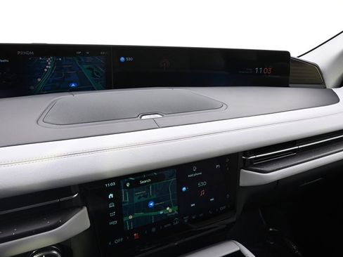 New 2025 Lincoln Navigator L Black Label image 26