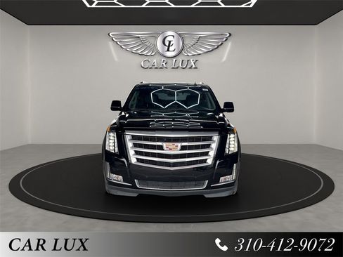 Used 2020 Cadillac Escalade Luxury image 1