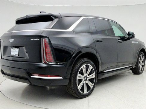 Used 2025 Cadillac Escalade IQ Luxury 2 image 5