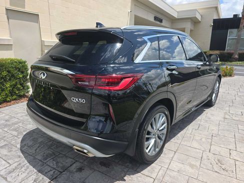 Certified 2025 INFINITI QX50 Luxe AWD/4WD image 3