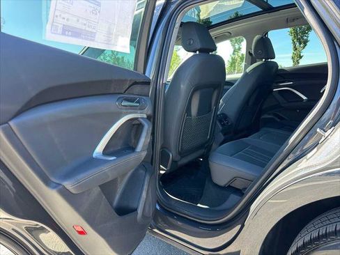 New 2025 Audi Q5 Premium image 15