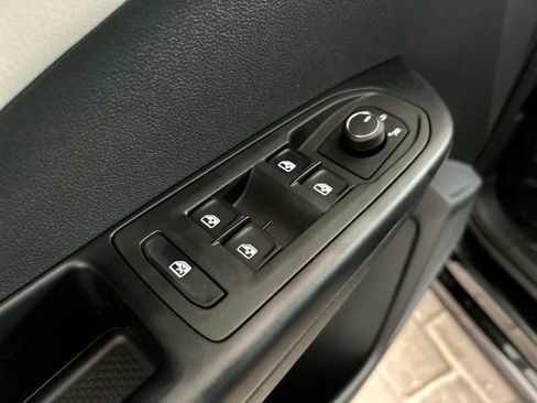 New 2026 Volkswagen Taos S image 11