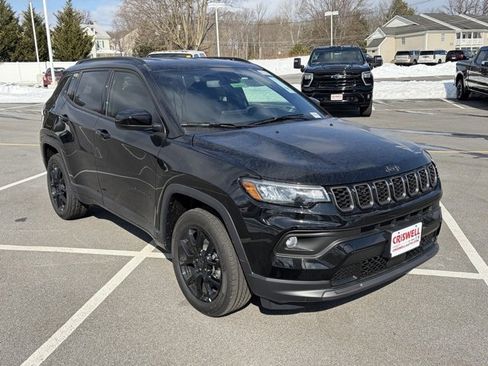 New 2026 Jeep Compass Latitude image 2
