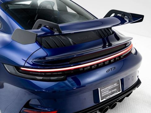 Certified 2024 Porsche 911 GT3 RWD image 43