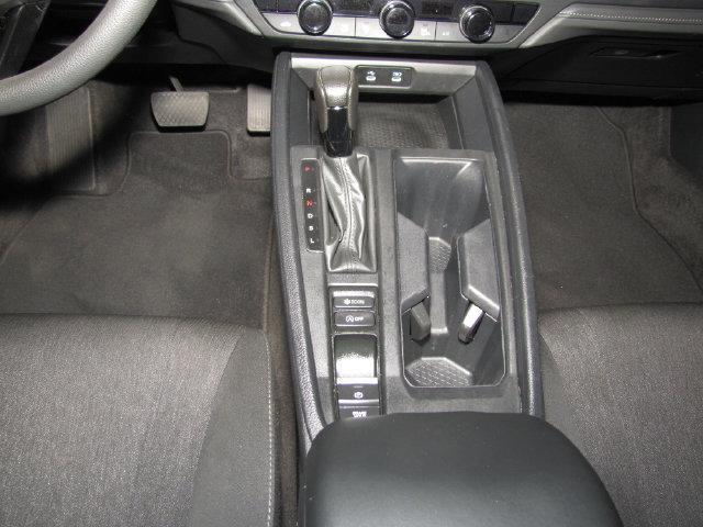 Certified 2024 Honda Accord EX image 38