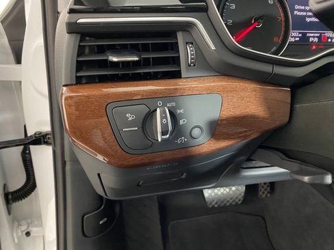 Used 2021 Audi A4 2.0T Premium w/ Convenience Package image 24