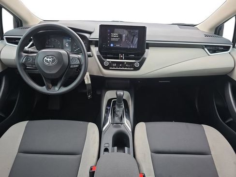 Used 2024 Toyota Corolla LE image 9