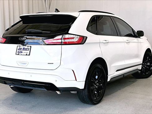 Used 2023 Ford Edge SE w/ Black Appearance Package AWD/4WD image 12