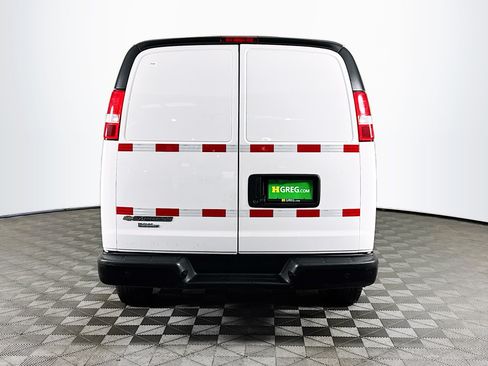 Used 2021 Chevrolet Express 2500 RWD image 7