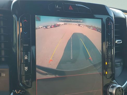 Used 2025 RAM 1500 Big Horn image 30