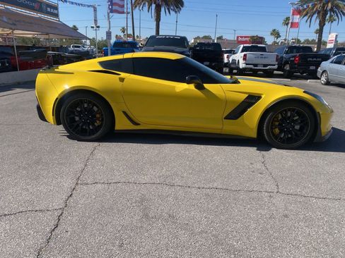 Used 2018 Chevrolet Corvette Z06 RWD image 5
