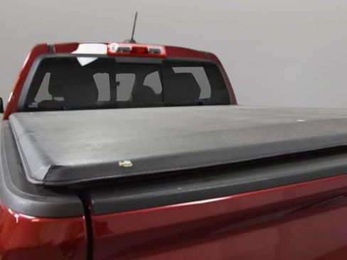 Used 2018 Chevrolet Colorado ZR2 image 38
