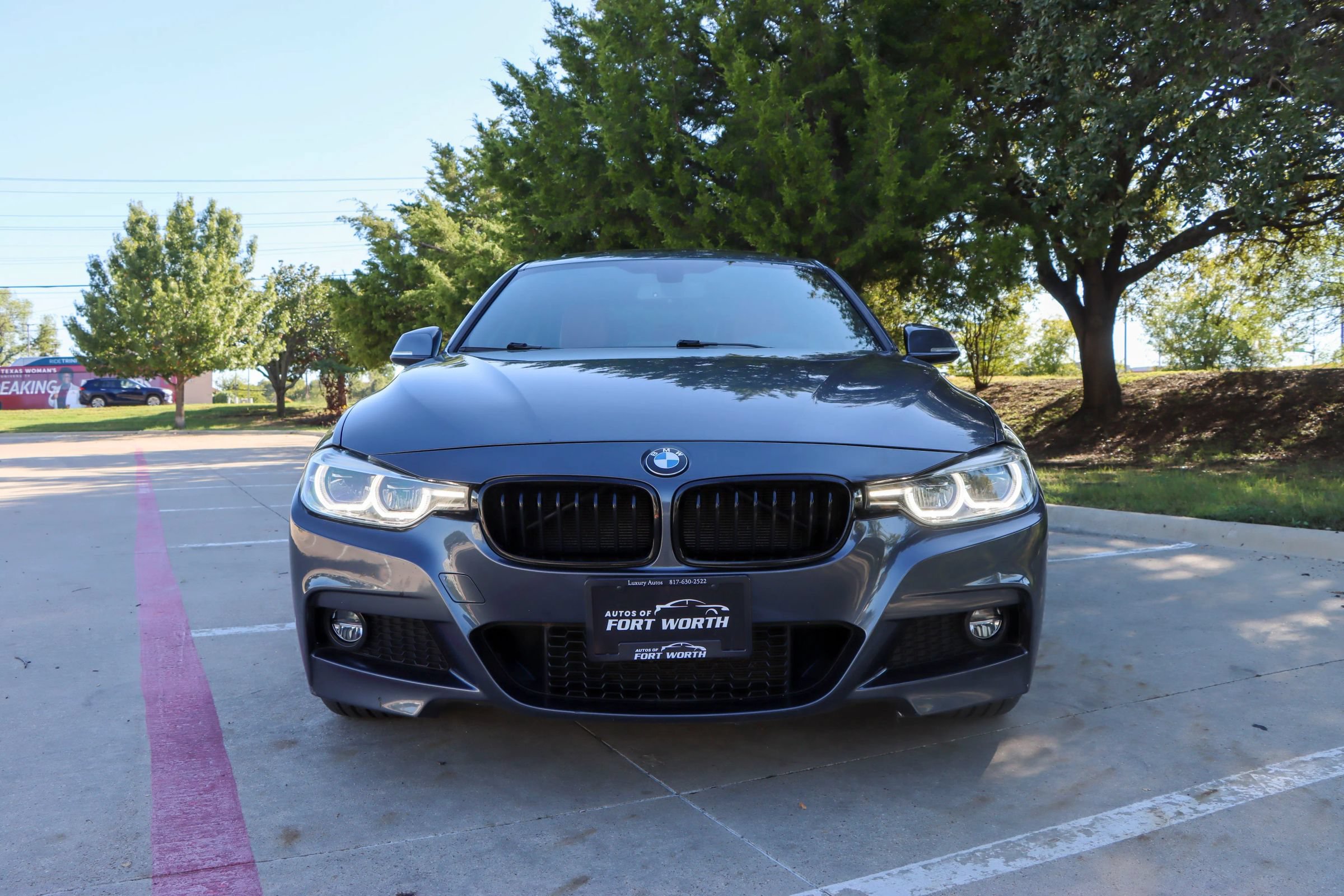 Used 2018 BMW 330i xDrive Sedan AWD/4WD image 2