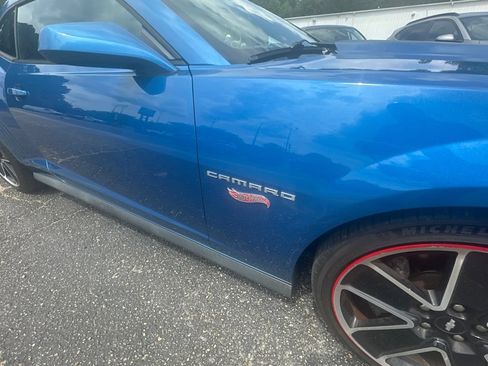 Used 2013 Chevrolet Camaro SS w/ Hot Wheels Special Edition RWD image 6