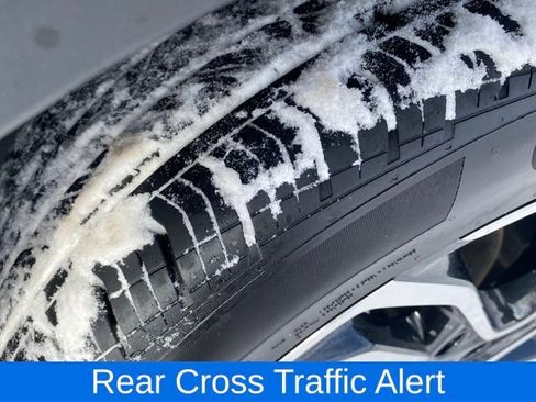 Used 2025 Chevrolet TrailBlazer RS w/ Convenience Package image 24