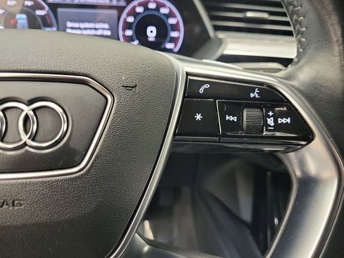 Used 2021 Audi e-tron Premium Plus w/ Premium Plus Package image 23