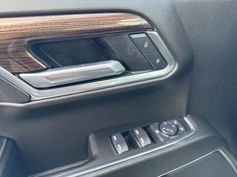 Used 2025 Chevrolet Silverado 1500 LT image 20