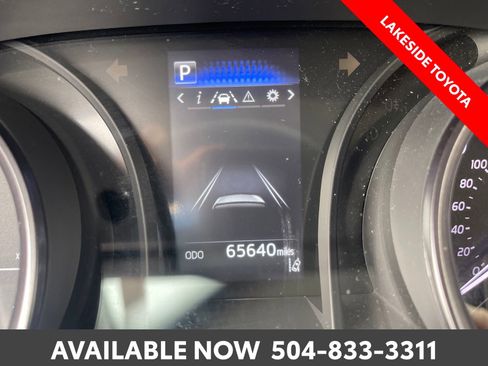 Certified 2022 Toyota Camry SE FWD image 35