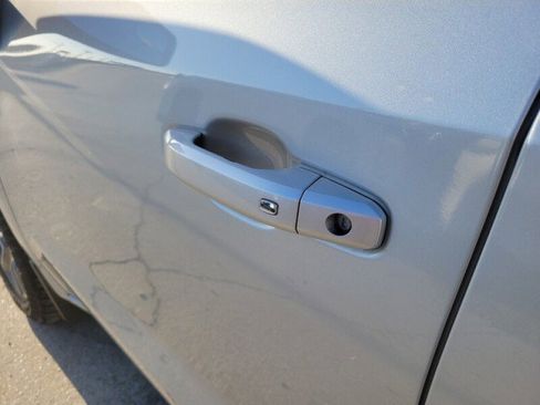 Used 2021 Chevrolet Silverado 1500 LT w/ Z71 Off-Road Package image 9