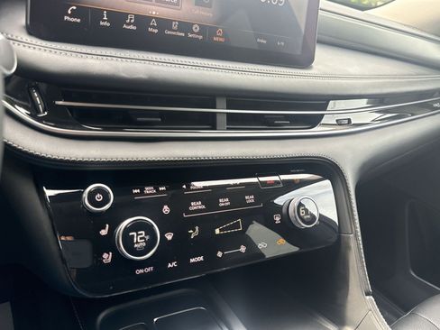 Used 2023 INFINITI QX60 Luxe AWD/4WD image 19
