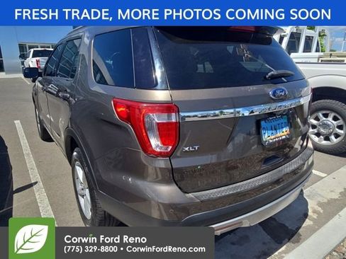 Used 2016 Ford Explorer XLT AWD/4WD image 5