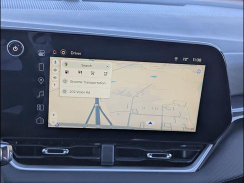 Used 2025 Chevrolet Equinox LT w/ Convenience Package II image 14