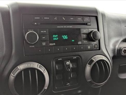 Used 2016 Jeep Wrangler Unlimited Sport AWD/4WD image 24