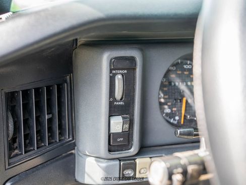 Used 1989 Pontiac Firebird Trans Am RWD image 71