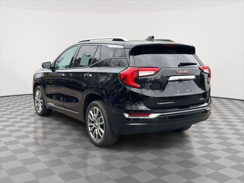 Used 2022 GMC Terrain Denali w/ LPO, 'HIT The Road' Package image 5