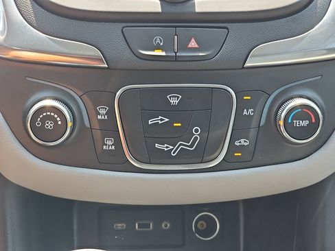 Certified 2023 Chevrolet Equinox LS w/ LS Convenience Package FWD image 26