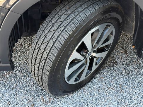Used 2022 Subaru Outback Premium AWD/4WD image 14