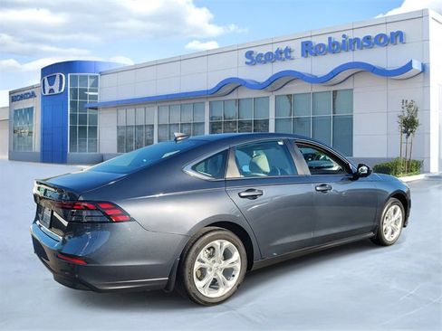 Certified 2024 Honda Accord LX image 4