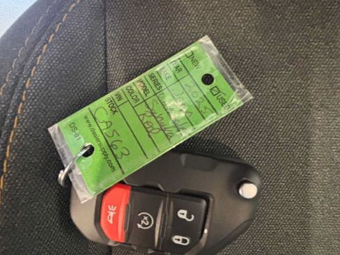 Certified 2025 Jeep Wrangler Unlimited Sahara AWD/4WD image 35