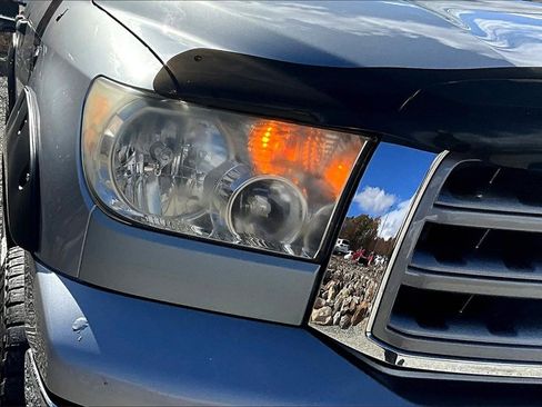 Used 2011 Toyota Tundra Grade image 27