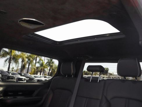 Used 2022 Jeep Grand Wagoneer Series II w/ Convenience Group III AWD/4WD image 53