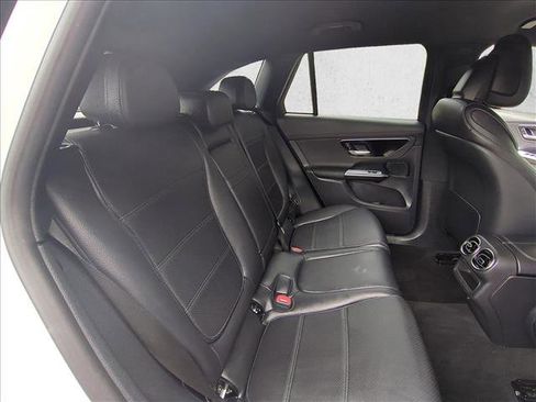 Used 2023 Mercedes-Benz GLC 300 4MATIC image 21