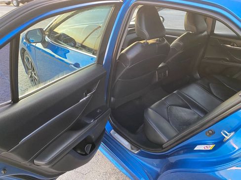 Used 2018 Toyota Camry XSE image 21