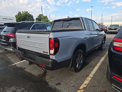 Used 2024 Honda Ridgeline TrailSport image 3