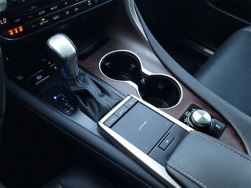 Used 2022 Lexus RX 350 FWD w/ Premium Package image 18