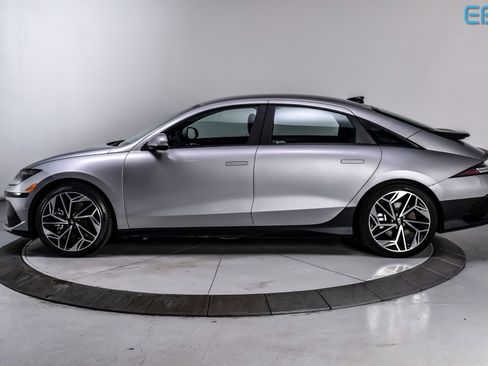Used 2023 Hyundai Ioniq 6 SEL image 3
