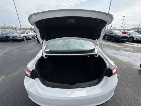 Used 2021 Chevrolet Malibu LT FWD image 29